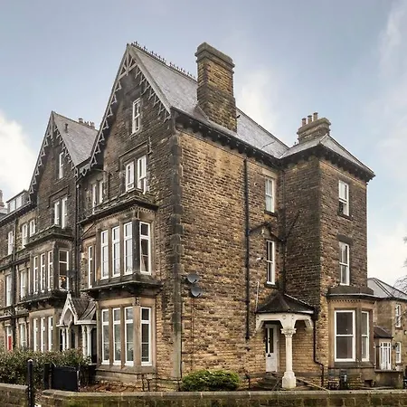 Charming Granby Flat شقة