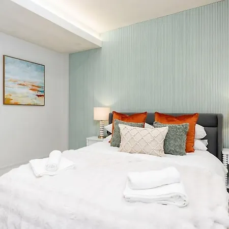 Charming Granby Flat *