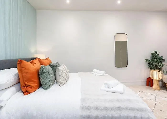 Charming Granby Flat * هاروغايت