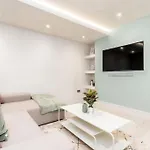 Charming Granby Flat * 해러게이트