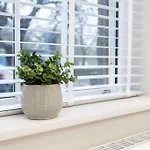 아파트 Charming Granby Flat *